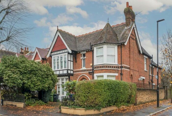 5 Bedroom Property To Rent In Gordon Road, London, W5