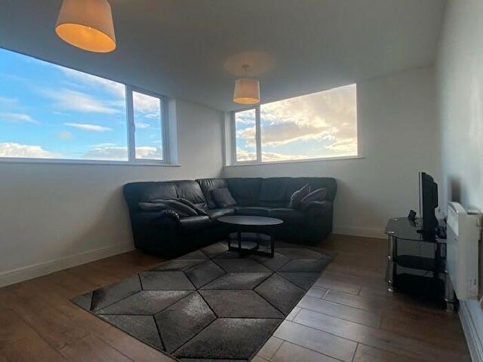 3 Bedroom Apartment To Rent In Mere Bank, Liverpool, L17
