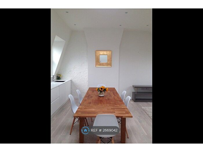 1 Bedroom Flat To Rent In Elmfield Road, London, SW17