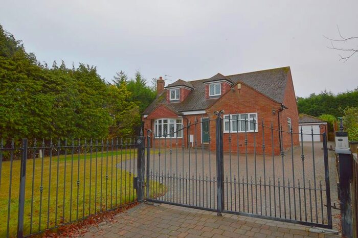 5 Bedroom Detached House To Rent In Runnymede Road, Ponteland, Newcastle Upon Tyne NE20