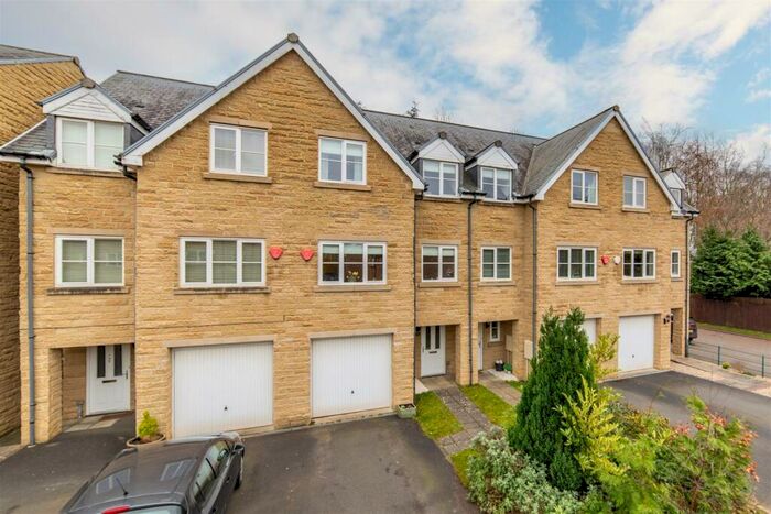 4 Bedroom Town House For Sale In Southgate Mews, Morpeth, NE61