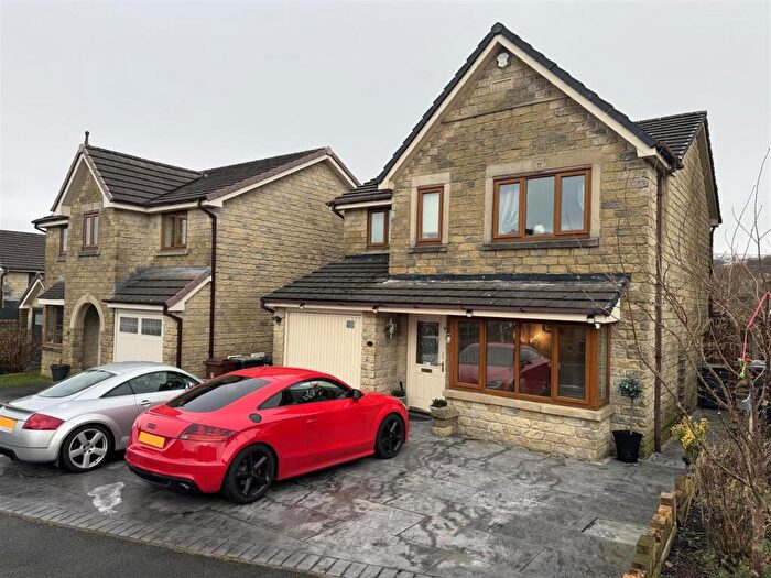 4 Bedroom Detached House For Sale In Valemount, Hadfield, Glossop, SK13