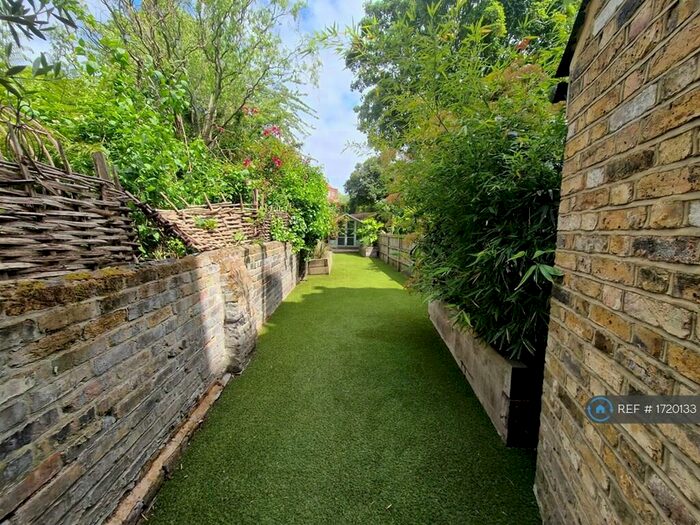 3 Bedroom Terraced House To Rent In Hanover Gardens, London, SE11