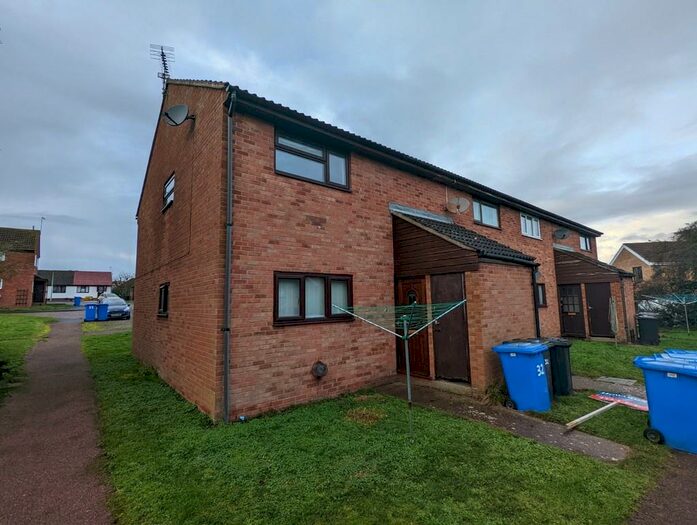 1 Bedroom Flat To Rent In Petit Couronne Way, Beccles, NR34