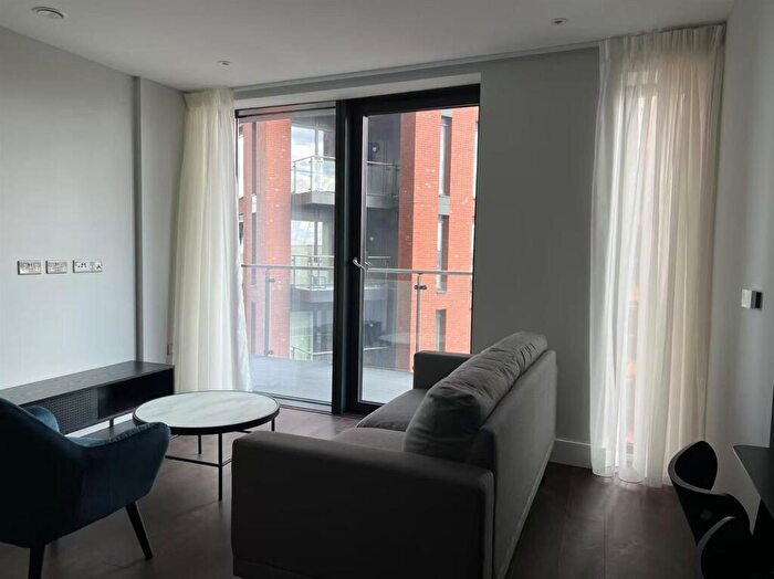 1 Bedroom Apartment To Rent In Avalon Point, Silvocea Way, London, E14