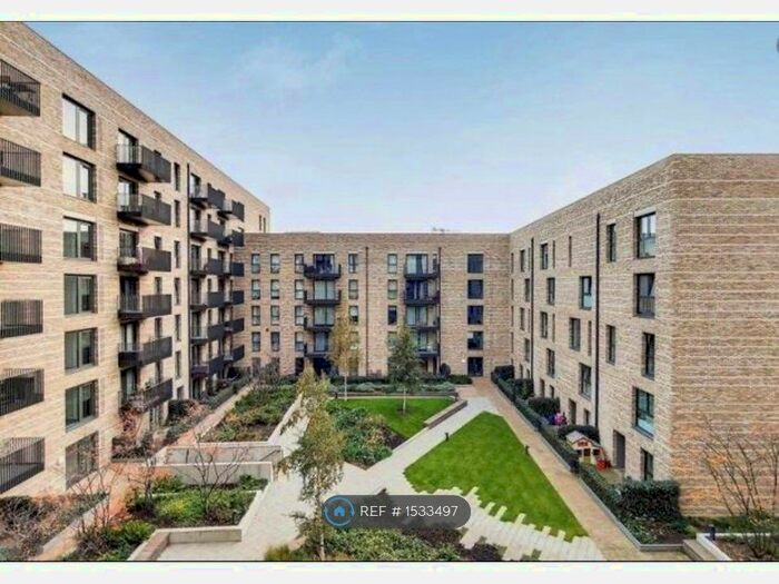 2 Bedroom Flat To Rent In Kingfisher Heights, London, E16