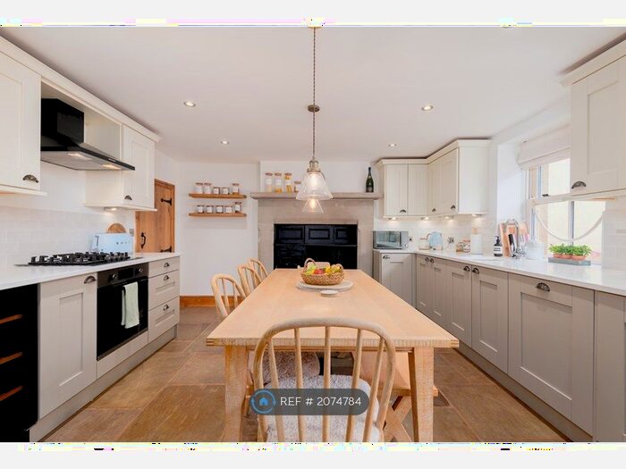 3 Bedroom Terraced House To Rent In Burnley Road, Cliviger, Burnley, BB10