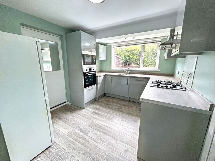2 Bedroom Bungalow For Sale In Windsor Close, Whickham, Newcastle Upon Tyne, NE16