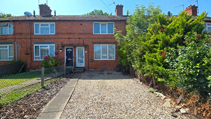 2 Bedroom Terraced House For Sale In St. Michaels Road, Newbury, RG14