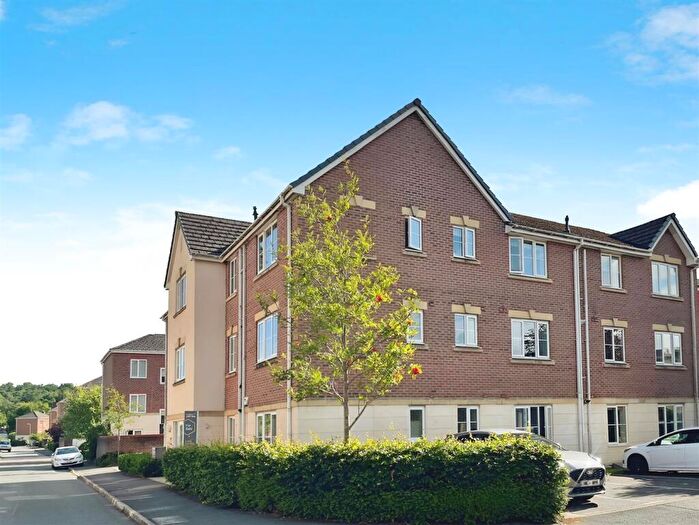 2 Bedroom Flat For Sale In Wardle Gardens, Leek, Staffordshire, ST13