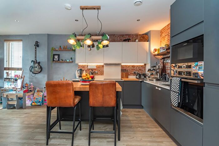 1 Bedroom Flat To Rent In Rookwood Way, London, E3