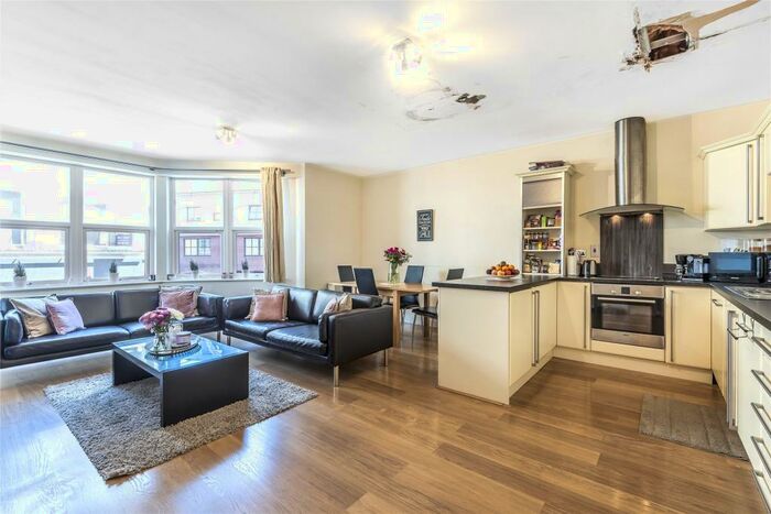 2 Bedroom Apartment To Rent In Il Libro Court, Kings Road, Reading, Berkshire, RG1