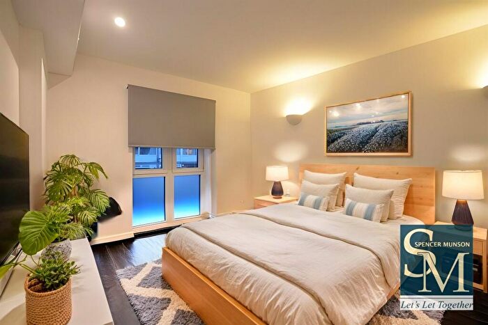 1 Bedroom Apartment To Rent In Lesley Court, High Road, Loughton, IG10