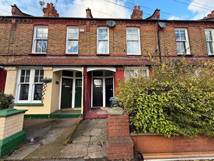 1 Bedroom Flat To Rent In Moselle Avenue, Wood Green, N22
