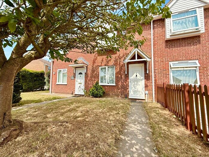 2 Bedroom Terraced House For Sale In Malin Court, Caister-on-sea, NR30