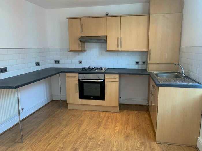 2 Bedroom Flat To Rent In Alwyn Street, Liverpool, Merseyside, L17