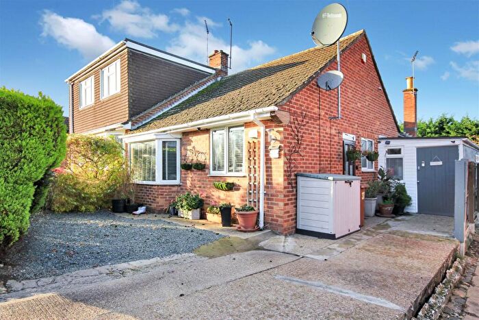 2 Bedroom Semi-Detached Bungalow For Sale In Pendered Road, Wellingborough, NN8