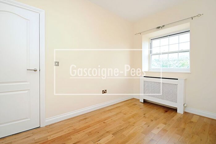 1 Bedroom Flat To Rent In Flat Jupiter Court, Surbiton, KT5