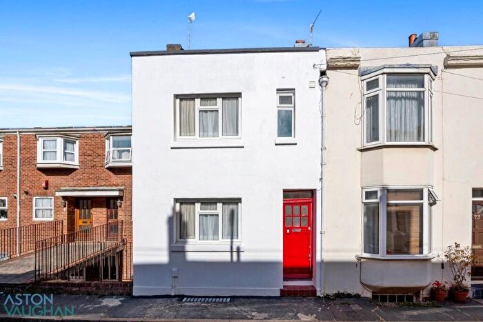 2 Bedroom End Of Terrace House For Sale In Centurion Road, Brighton, BN1