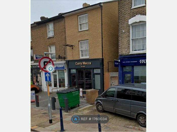 2 Bedroom Maisonette To Rent In Parrock Street, Gravesend, DA12