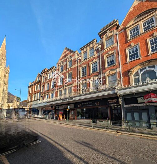 2 Bedroom Flat To Rent In Gervis Place, Bournemouth, Dorset, BH1