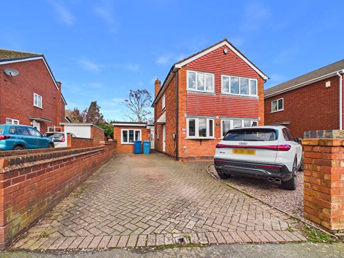3 Bedroom Detached House For Sale In Wallheath Crescent, Walsall, Staffordshire, WS9