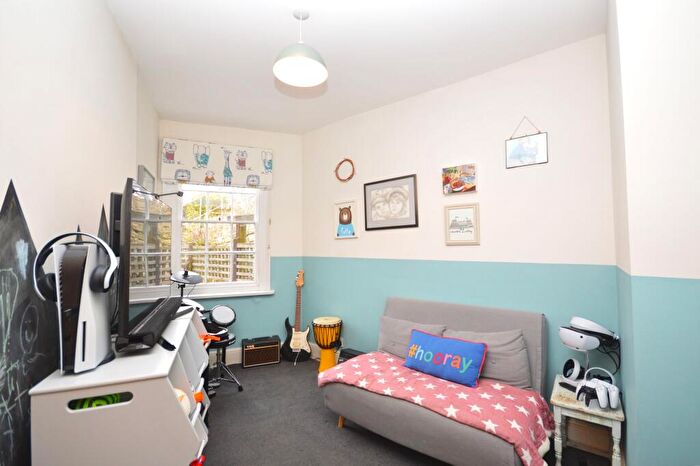 3 Bedroom End Of Terrace House For Sale In Sandgate Hill, Sandgate, CT20