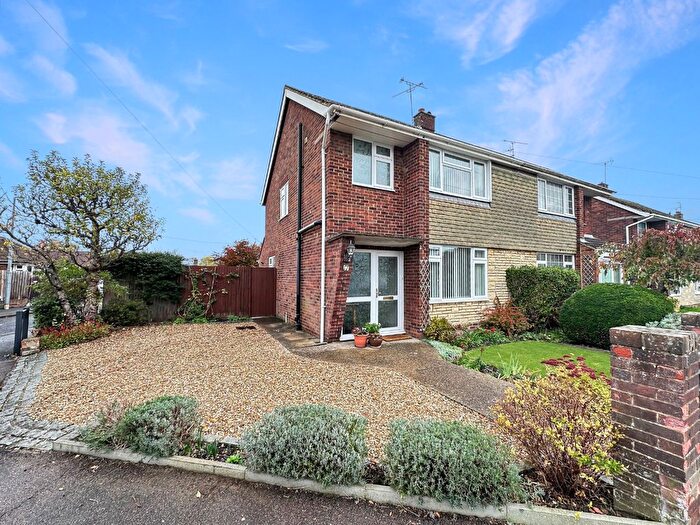 3 Bedroom Semi Detached House For Sale In Dalling Drive, Houghton Regis, LU5