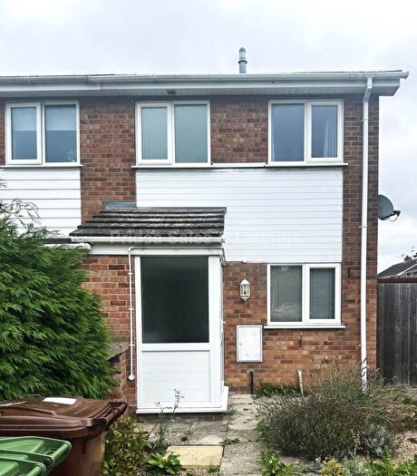 2 Bedroom Semi Detached House To Rent In Antrim Road, Lincoln, LN5