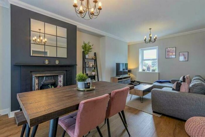 2 Bedroom House To Rent In John Street, CF64