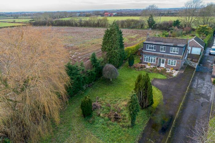 4 Bedroom Detached House For Sale In Station Road, Grasby, DN38