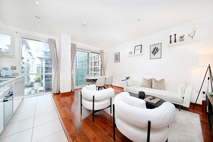 1 Bedroom Flat For Sale In Hawker Building, Queenstown Road, SW11