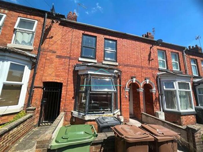 3 Bedroom Terraced House To Rent In Alexandra Road, Wellingborough, Northamptonshire, NN8