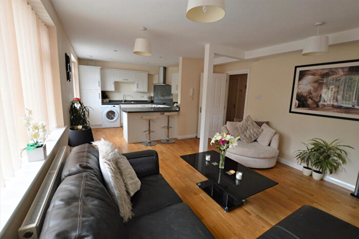 2 Bedroom Apartment To Rent In Ashtead, KT21
