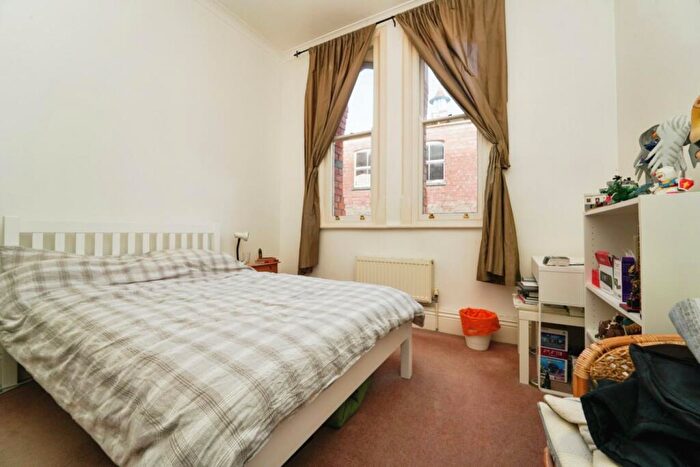 1 Bedroom Apartment For Sale In St. Georges Place, Cheltenham, Gloucestershire, GL50
