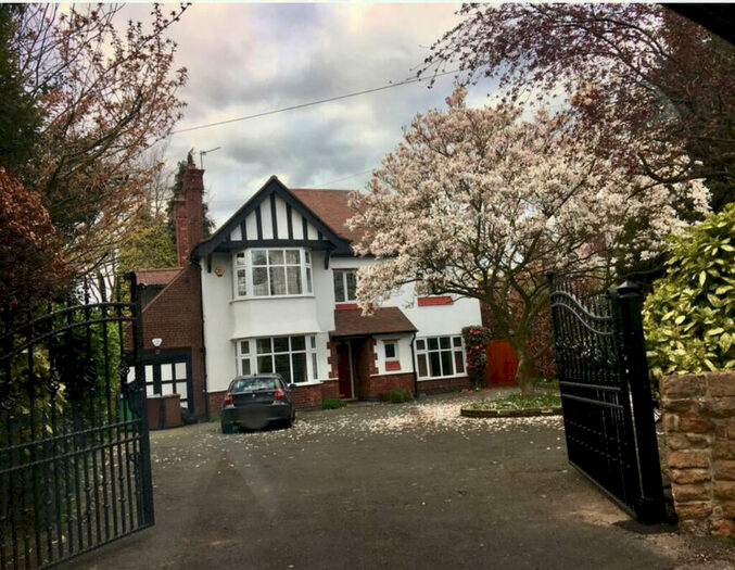 4 Bedroom House To Rent In Derby Road, Nottingham, NG7