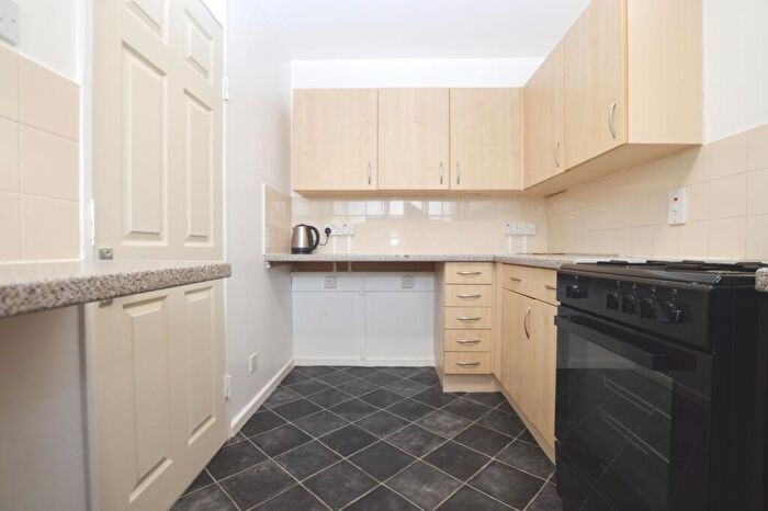 1 Bedroom Flat To Rent In Gavestone Road London, SE12