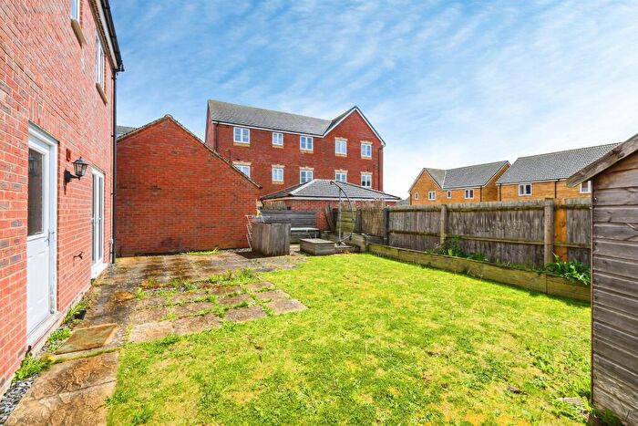4 Bedroom Detached House For Sale In Oak Close, Oundle, Peterborough, PE8
