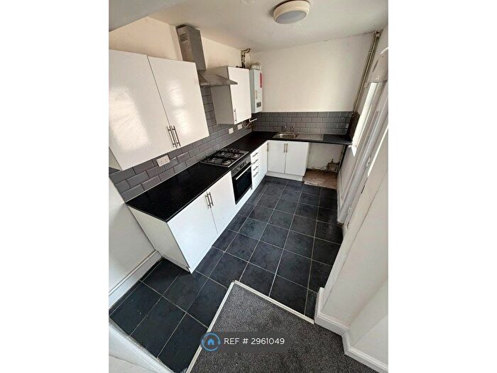 3 Bedroom Terraced House To Rent In Peter St, Wallasey, CH44