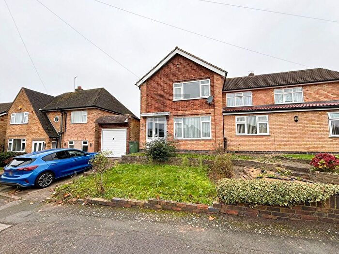 3 Bedroom Semi-Detached House To Rent In Brookside Drive, Oadby, Leicester, LE2
