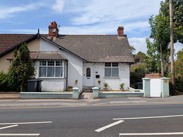 4 Bedroom End Of Terrace House For Sale In Weymouth Street, Warminster, BA12