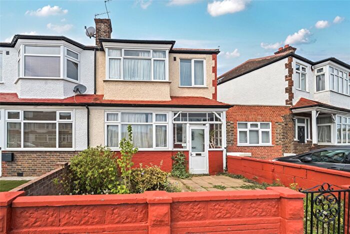 3 Bedroom Terraced House For Sale In Streatham Road, Mitcham, CR4
