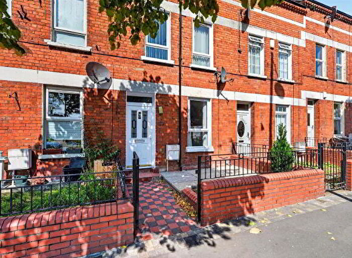 4 Bedroom Mid Terraced House For Sale In Donegall Road, Belfast, BT12