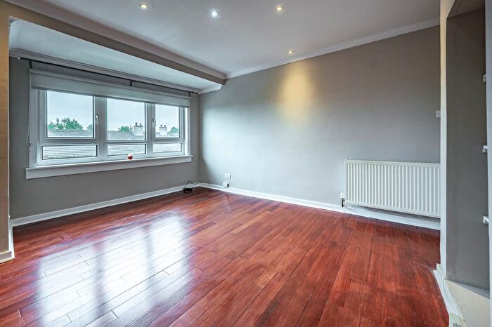 2 Bedroom Flat For Sale In Glen Etive Place, Glasgow, G73