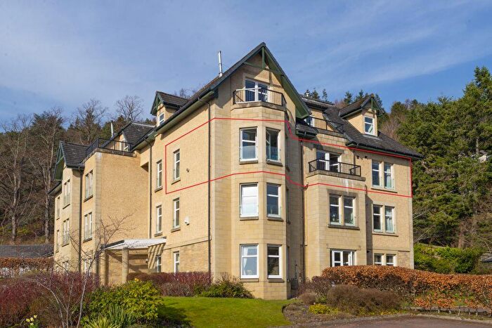 2 Bedroom Flat For Sale In Station Bank, Peebles, EH45