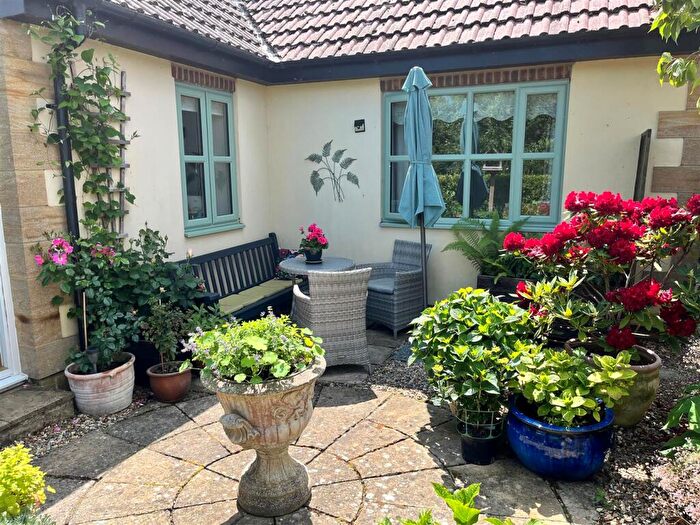 3 Bedroom Detached Bungalow For Sale In Forts Orchard, Chilthorne Domer, BA22