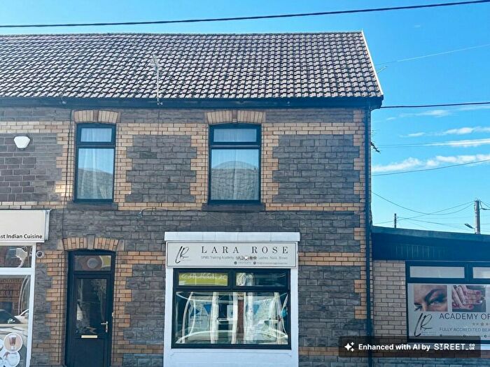 2 Bedroom Flat To Rent In Heol Yr Orsaf, Pontyclun, CF72