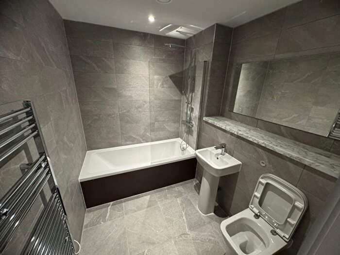 1 Bedroom Flat To Rent In Merchants Wharf, Commerce Quay, Salford, M5