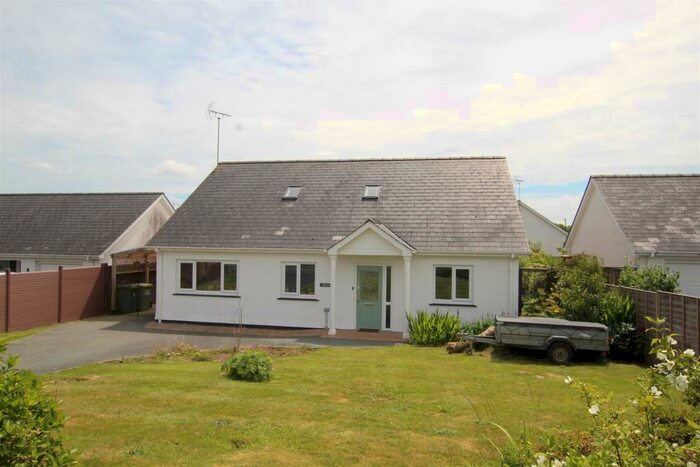 5 Bedroom Detached Bungalow For Sale In Cribyn, Lampeter, SA48