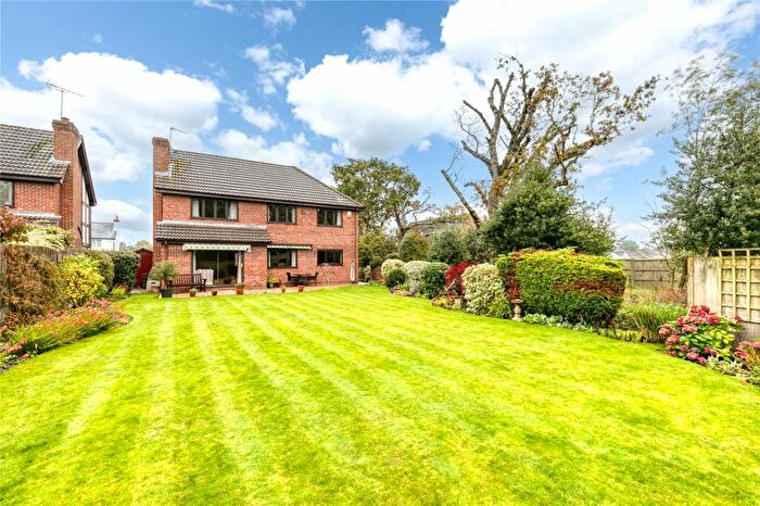 4 Bedroom House For Sale In Crouch Lane, Winkfield, Windsor, Berkshire, SL4